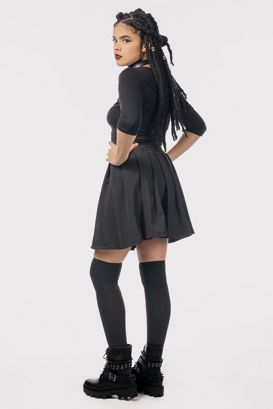 saia de prega xadrez look