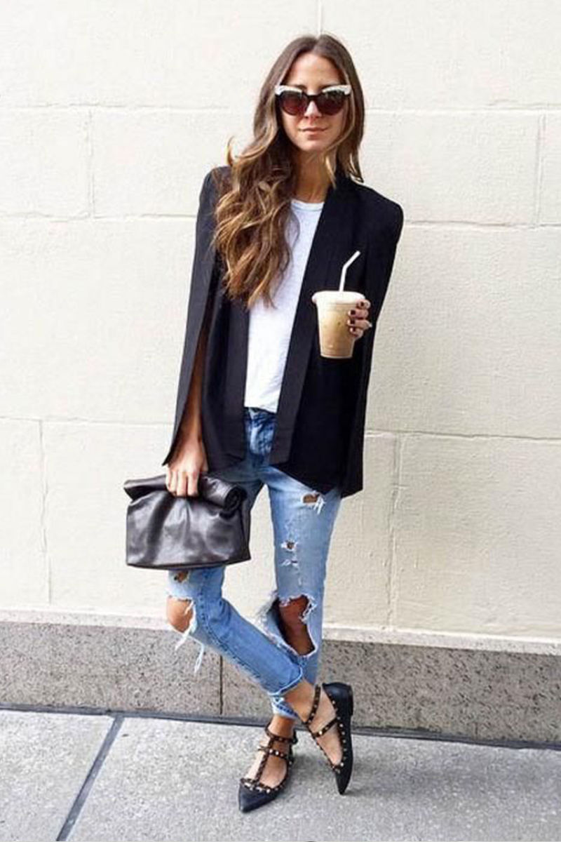 looks com calça jeans mom e scarpin