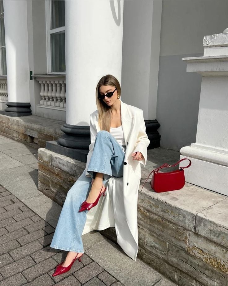 looks com scarpin preto e jeans