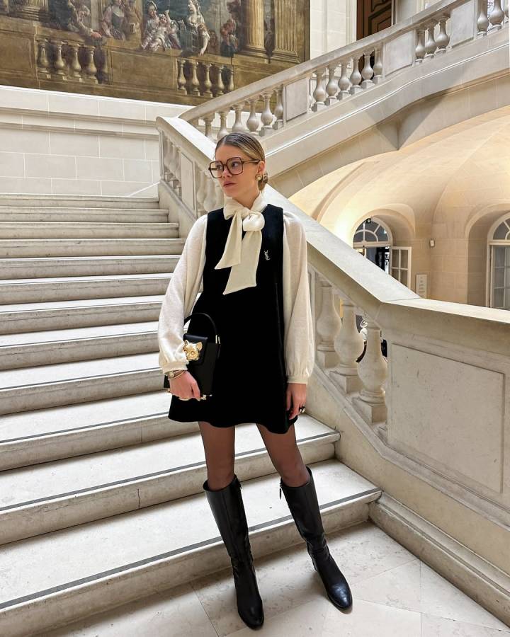 vestido longo com bota de cano alto