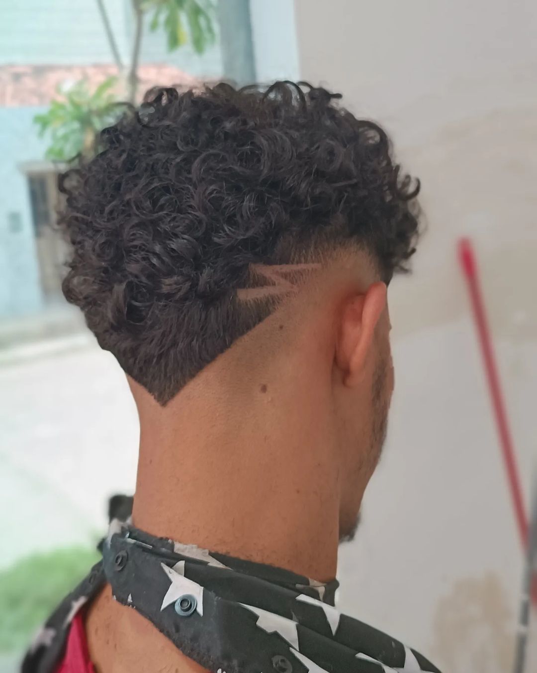 low fade v shape
