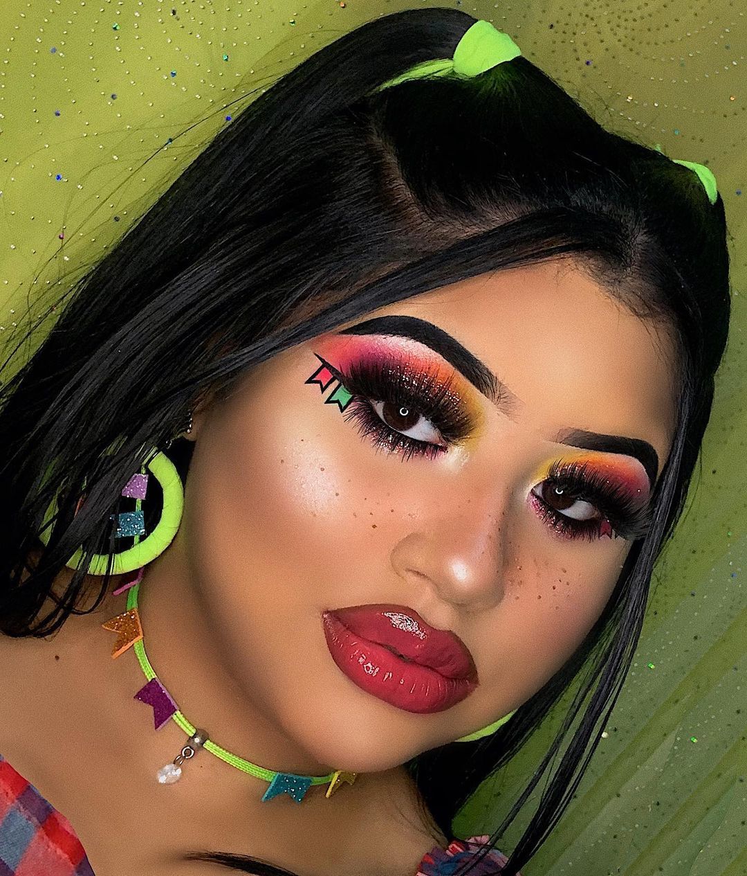 sombras coloridas looks