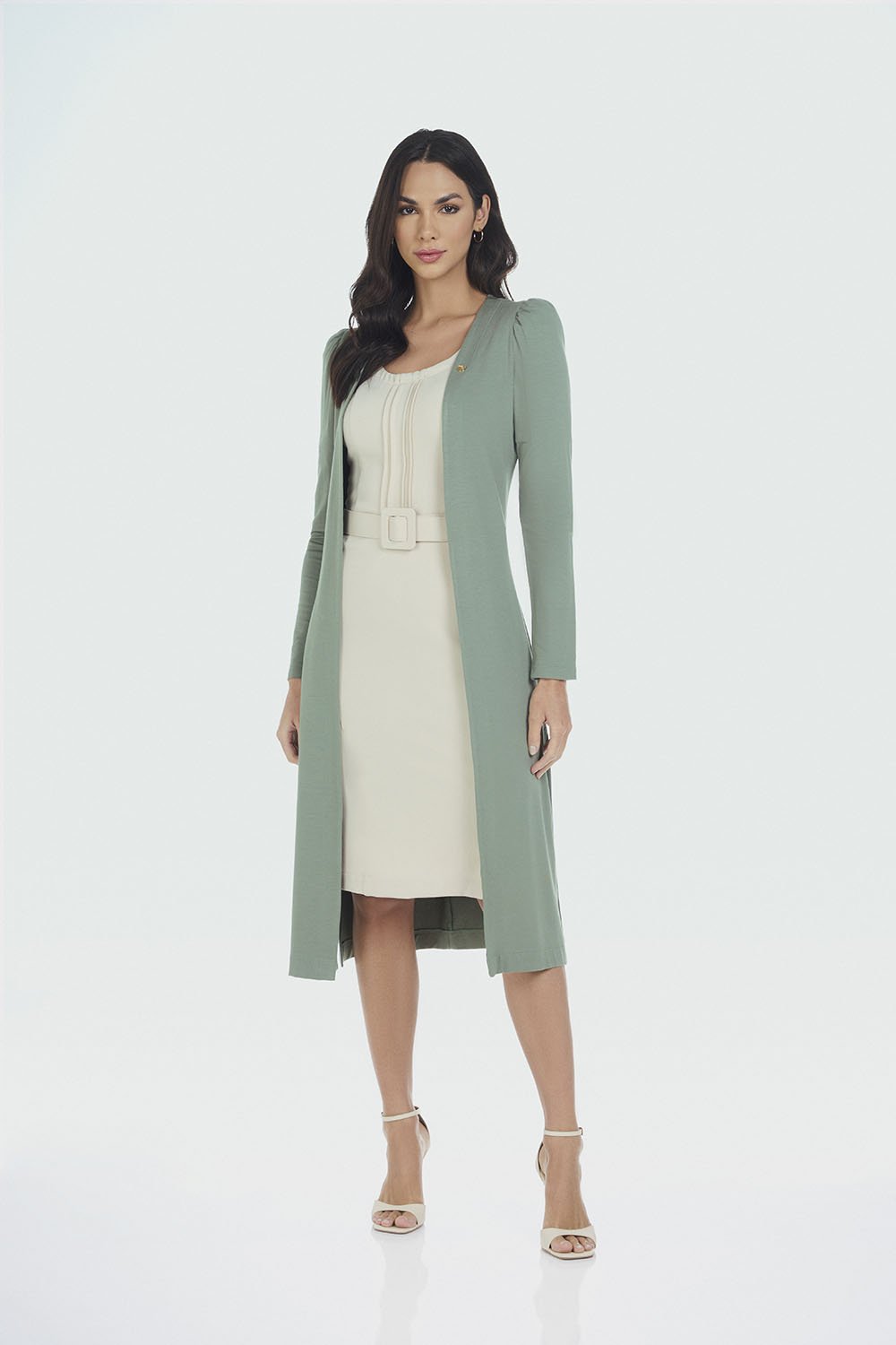 maxi cardigan com calça jeans