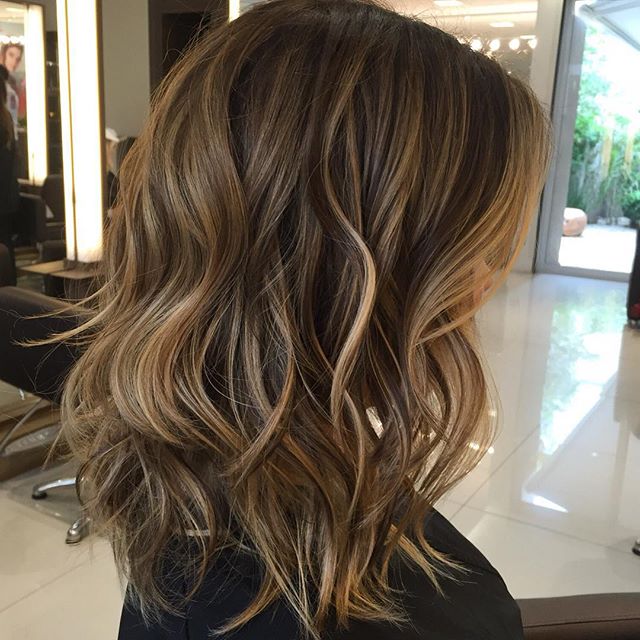 Mechas loiras loiro platinado