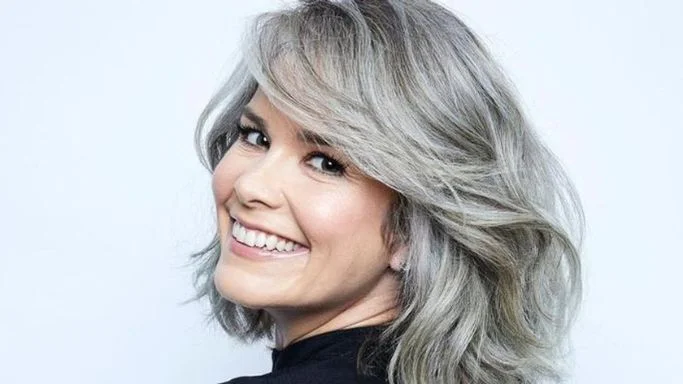 disfarçar raiz branca com mechas