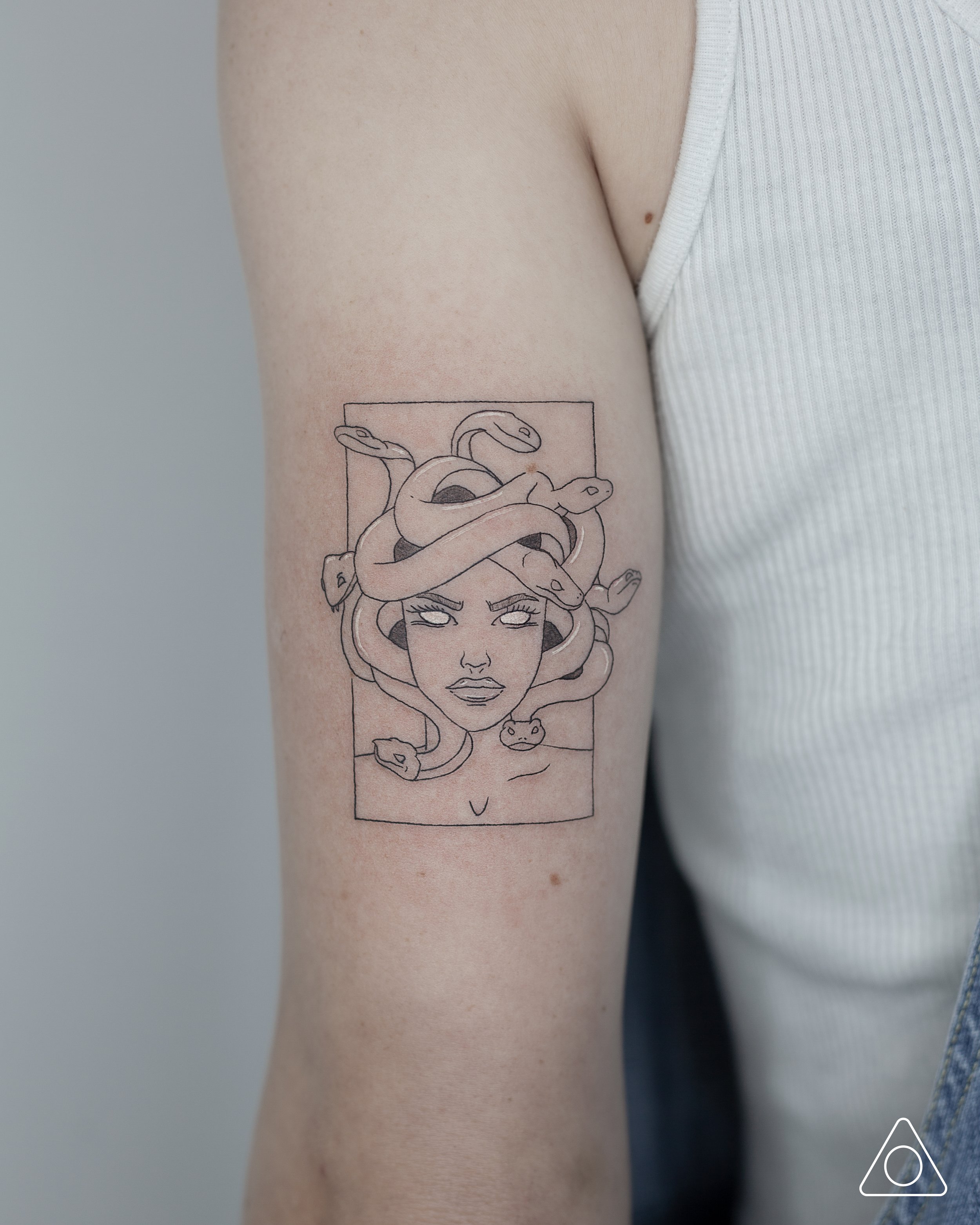 medusa tattoo realismo
