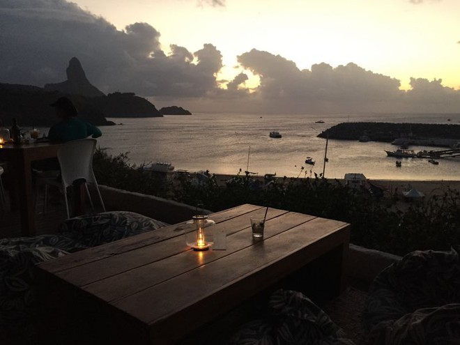 mergulhão noronha pôr do sol fotos