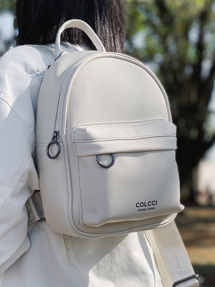 mini mochila feminina com alças ajustáveis