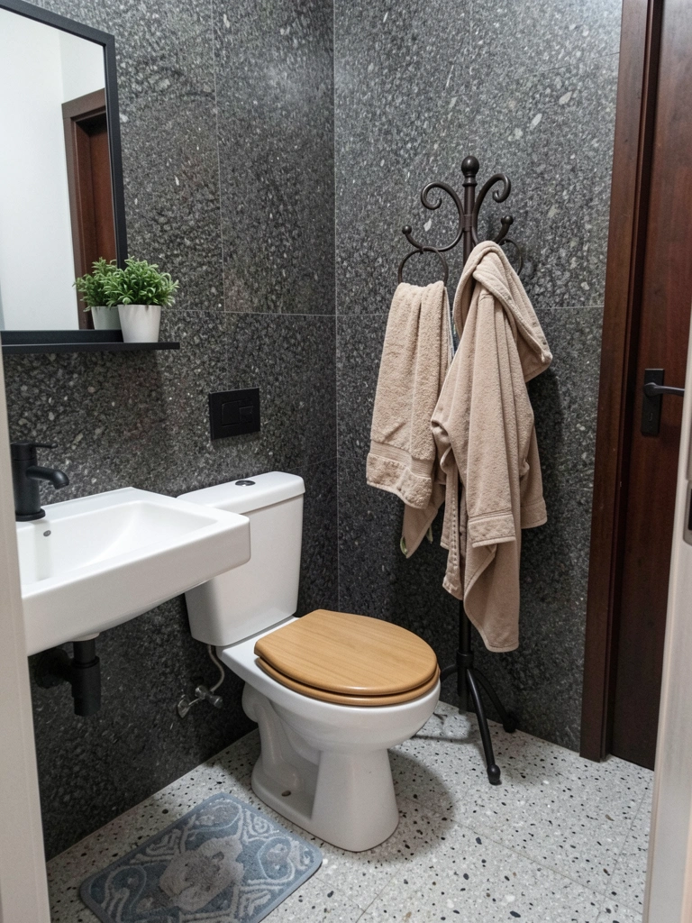 Três colagens de banheiro: social, suíte e lavabo com diferentes acabamentos.