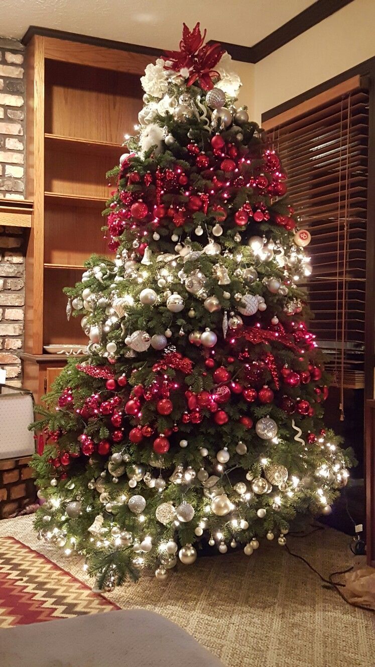 árvore de natal natural decorada