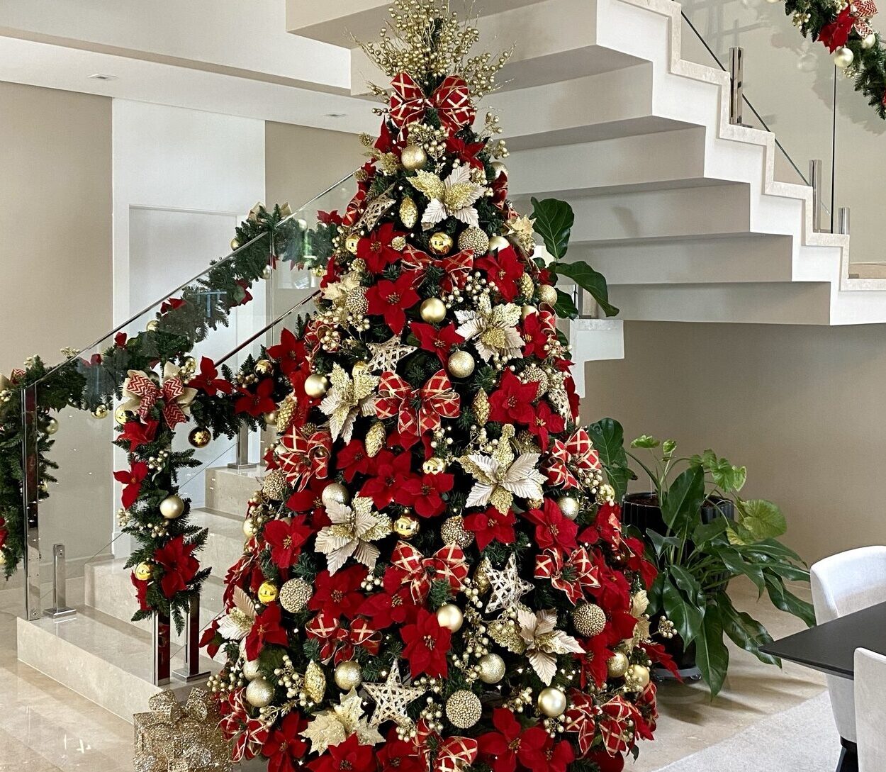 árvore de natal pequena decorada