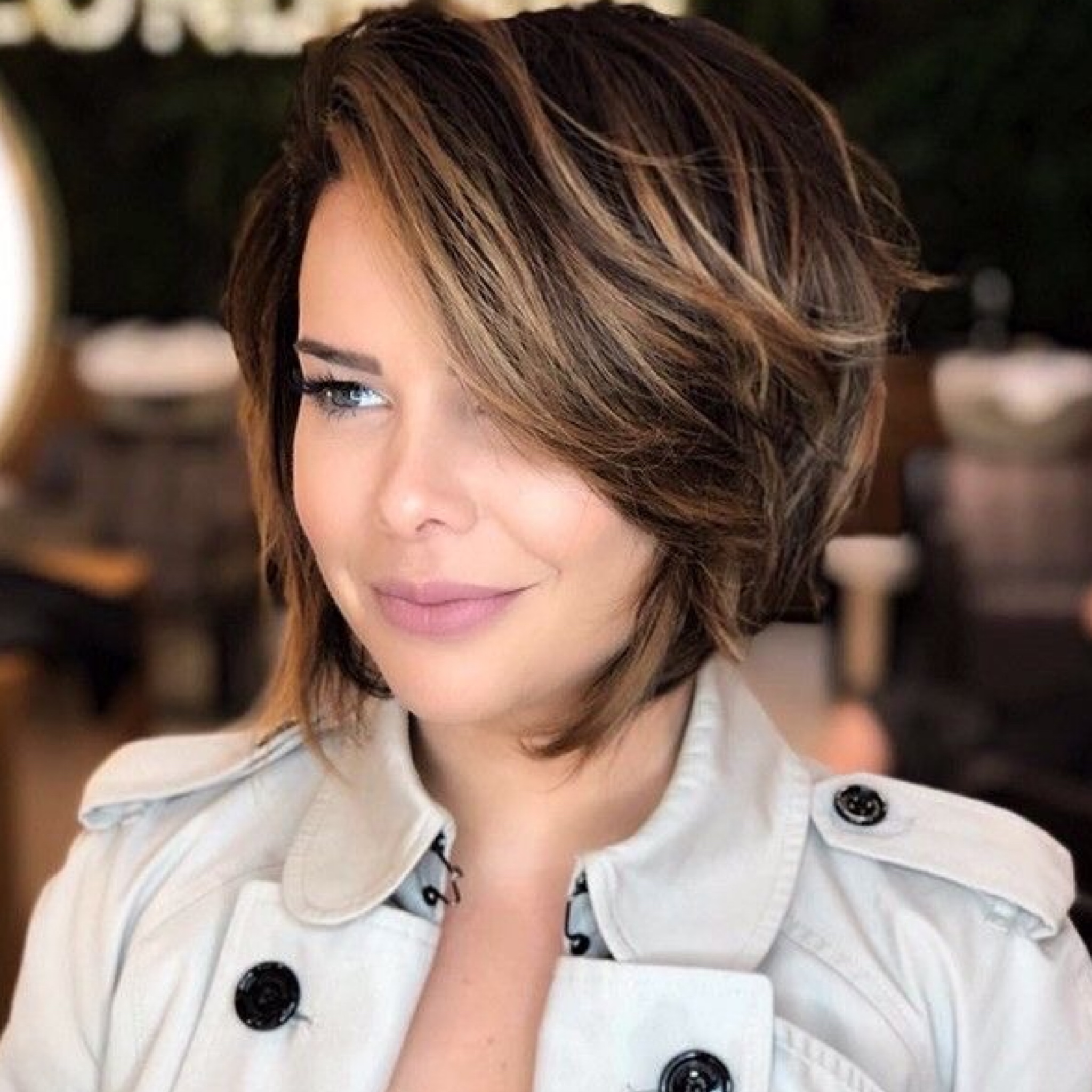 morena iluminada cabelo curto fotos