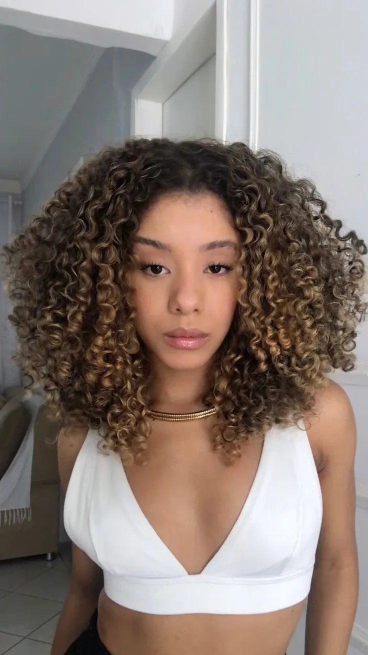 Morena iluminada caramelo