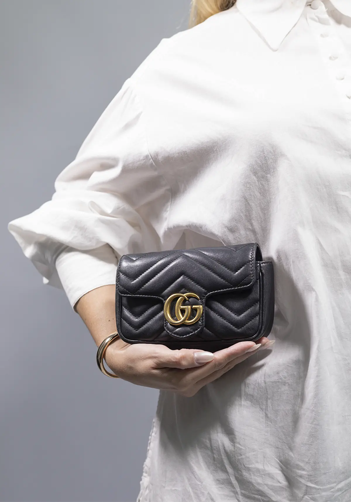 Capacidade Gucci Marmont Mini Camera Bag