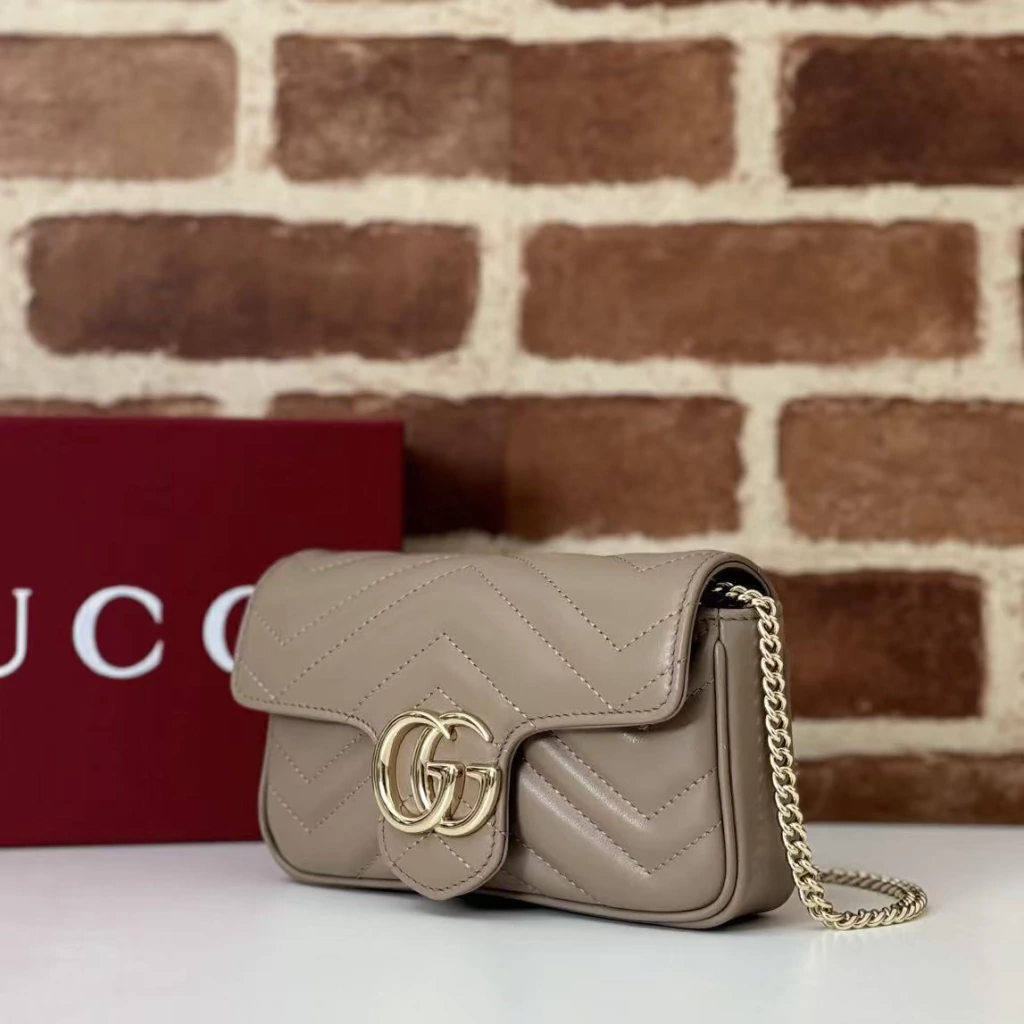 Dimensões internas Gucci Marmont Mini