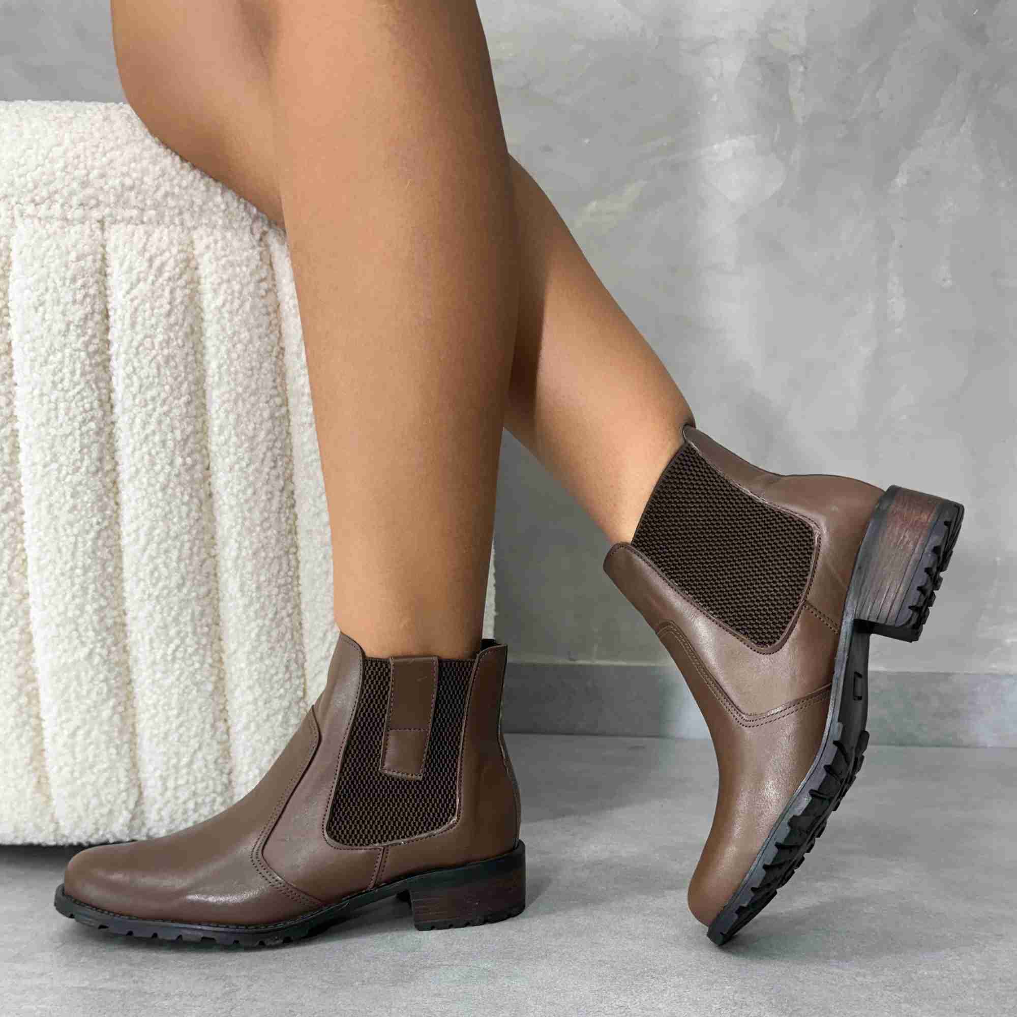 bota montaria looks casuais