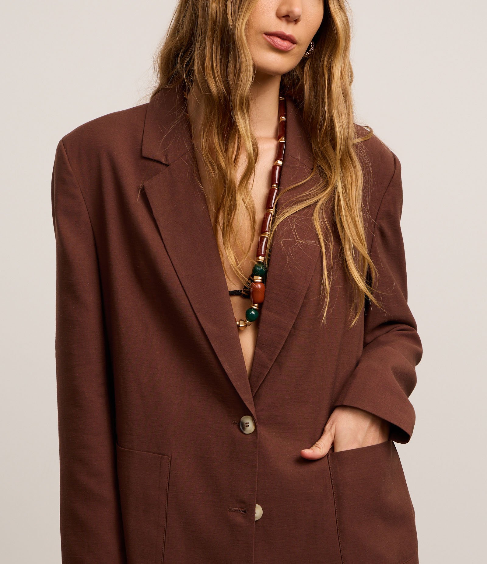 tendência blazer marrom 2026