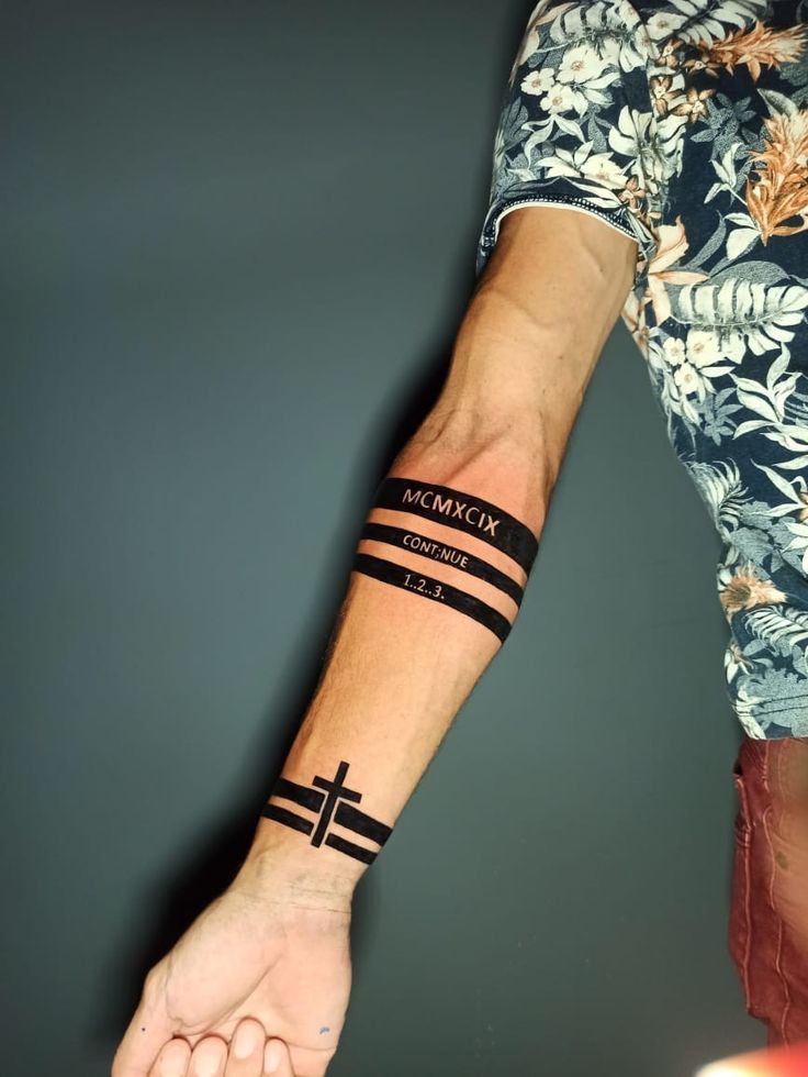 tatuagem força braço
