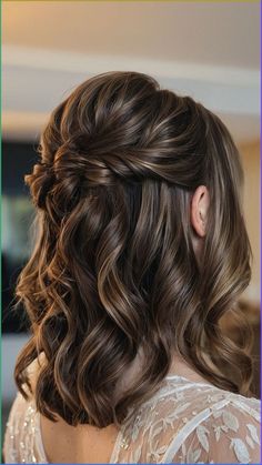 como arrumar cabelo curto para madrinha