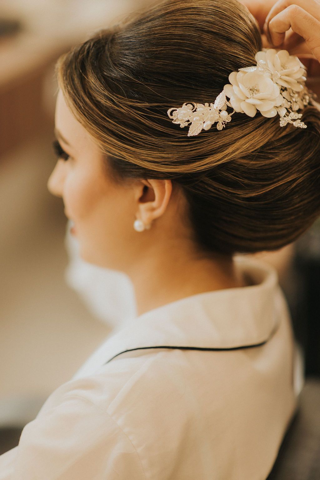 penteado noiva civil com véu curto