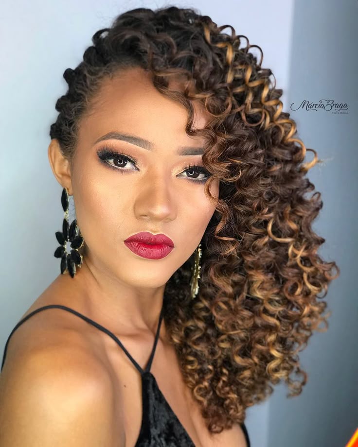 penteado para cabelo cacheado crespo