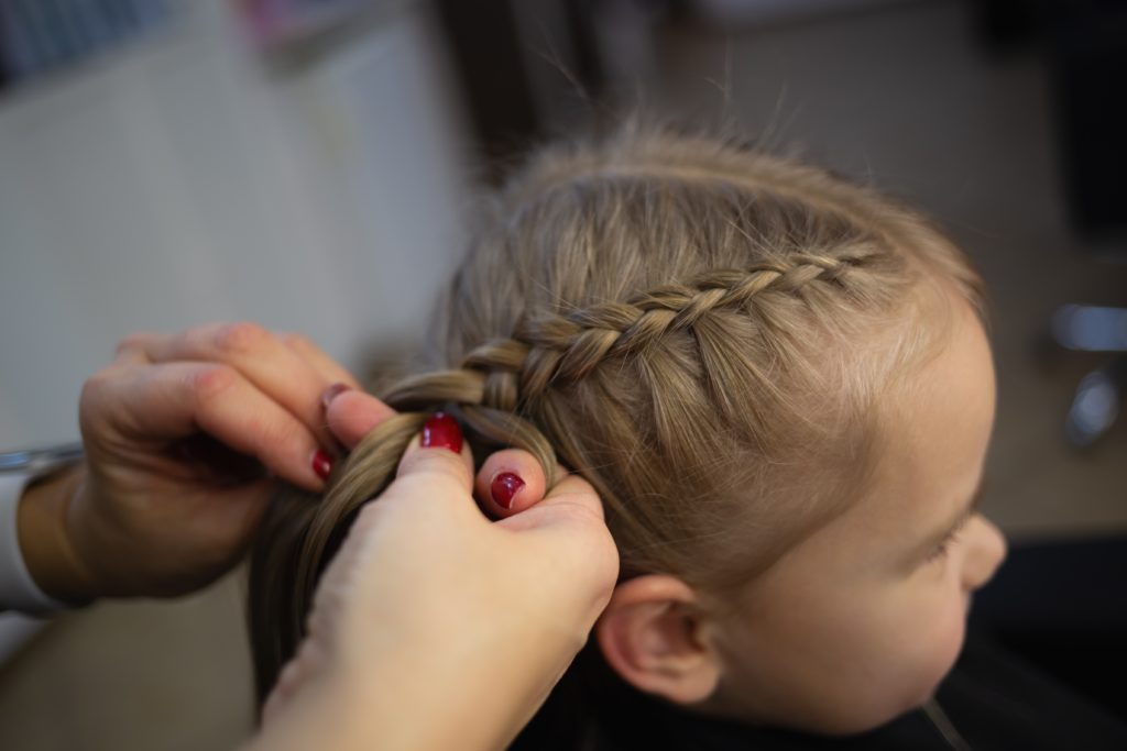 penteado infantil liso curto