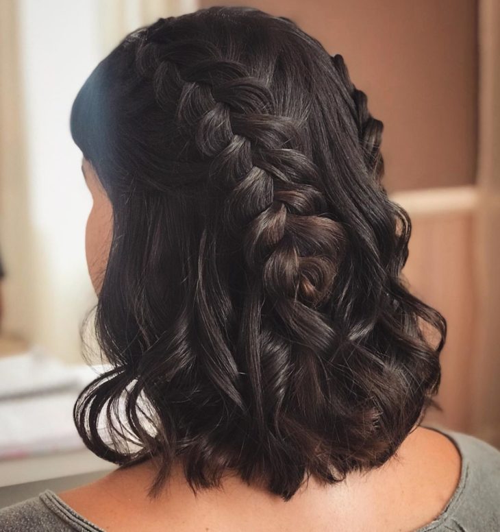 penteados formatura cabelo curto com franja