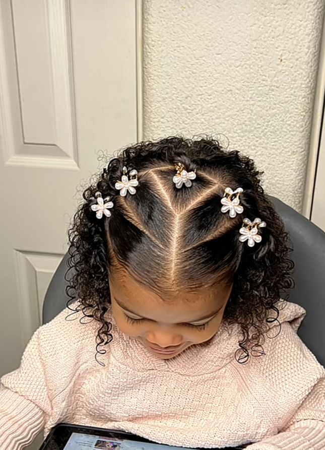 penteados para cabelo cacheado coque