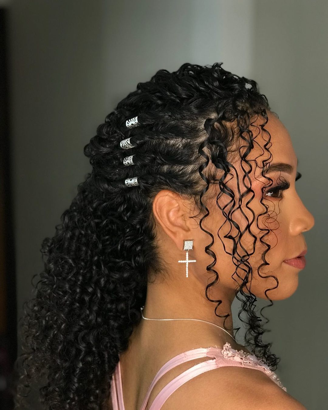 semi-preso cachos casamento