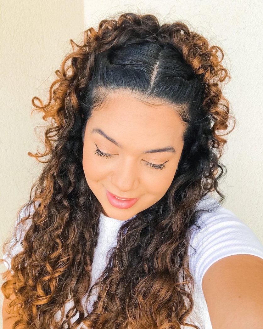 penteado madrinha cabelo cacheado