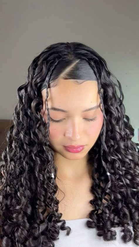 penteados para cabelo cacheado na formatura