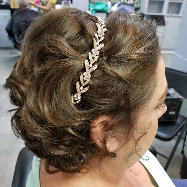 acessórios para noiva cabelo curto
