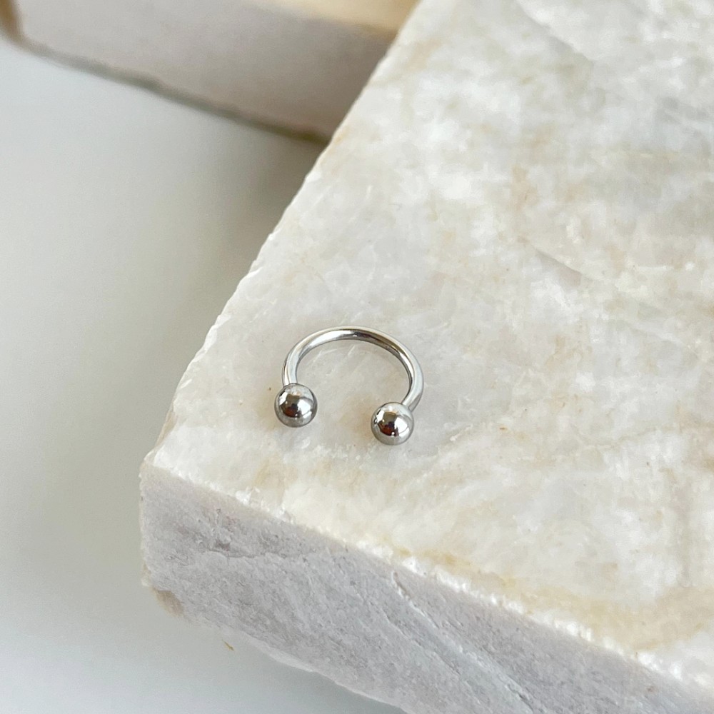 piercing argola orelha grande