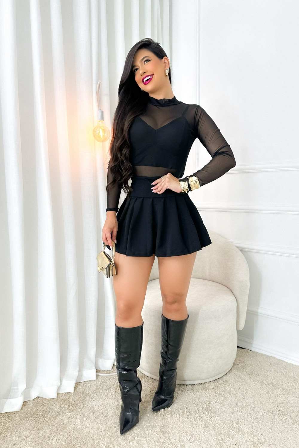 saia plissada comprida com blusa