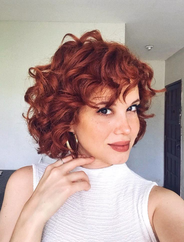 corte de cabelo rosto oval cabelo ondulado