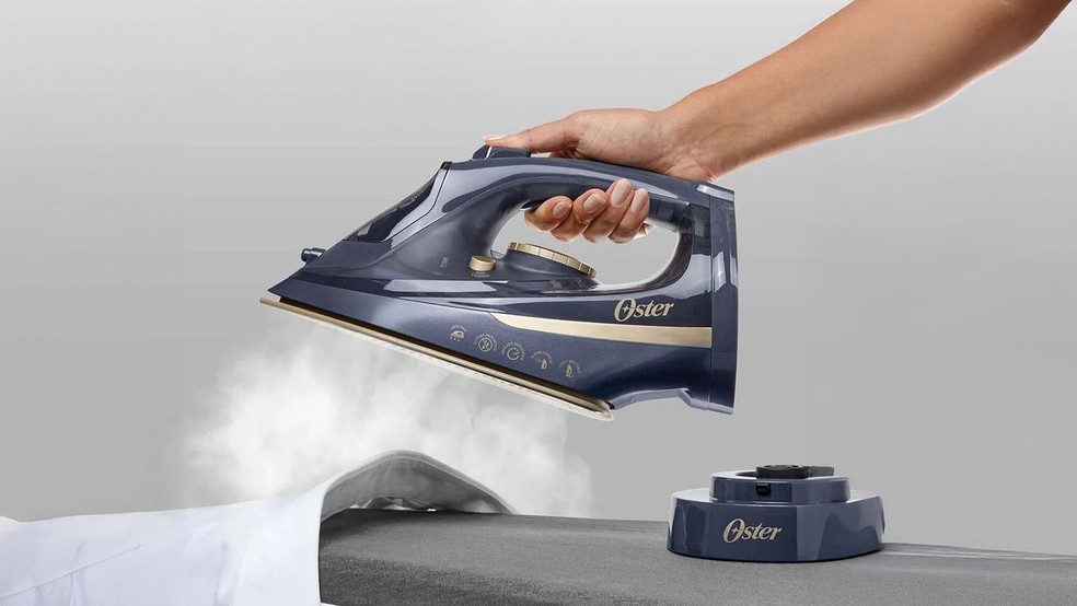 ferro de passar roupa a vapor arno