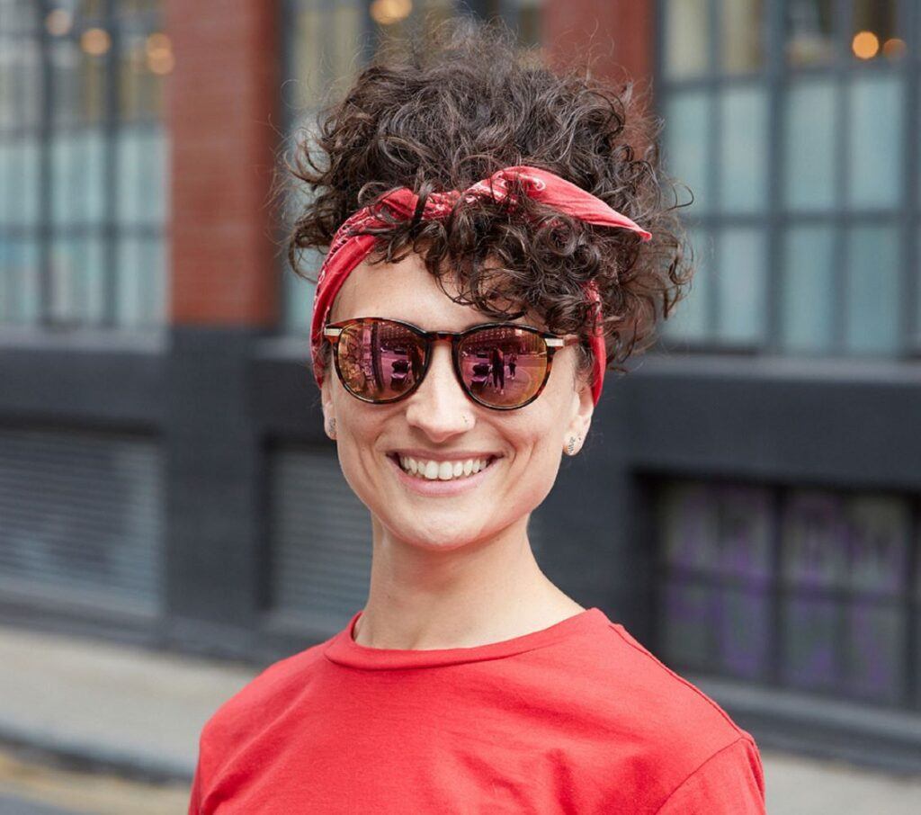 acessórios para disfarçar cabelo oleoso
