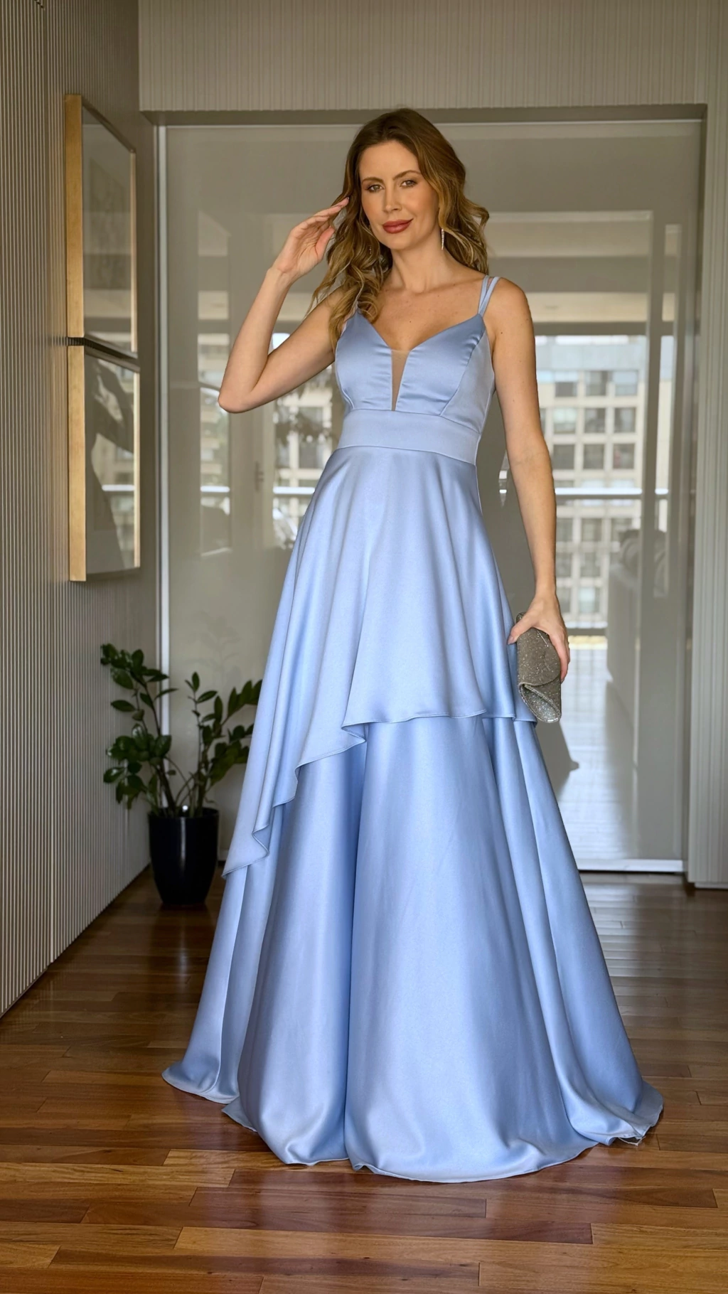 vestido longo com fenda