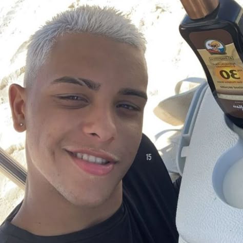 corte na sobrancelha