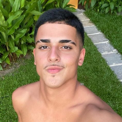 corte na sobrancelha