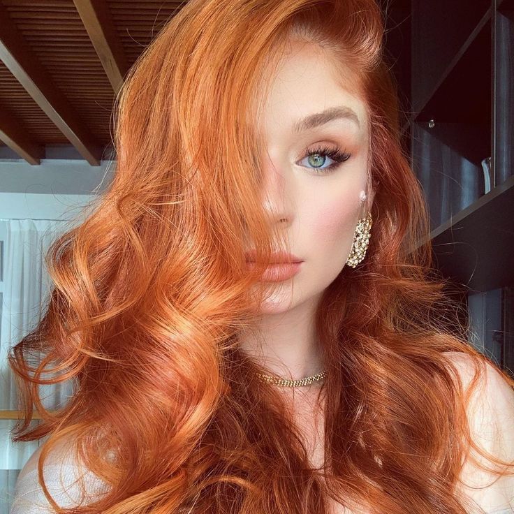 cabelo ruivo acobreado