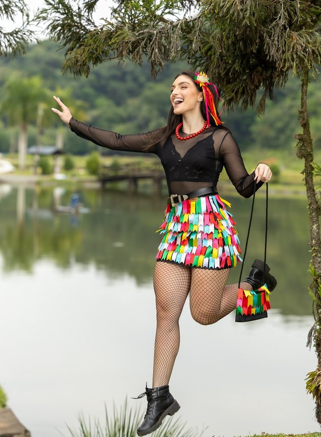 saia de tule com camiseta