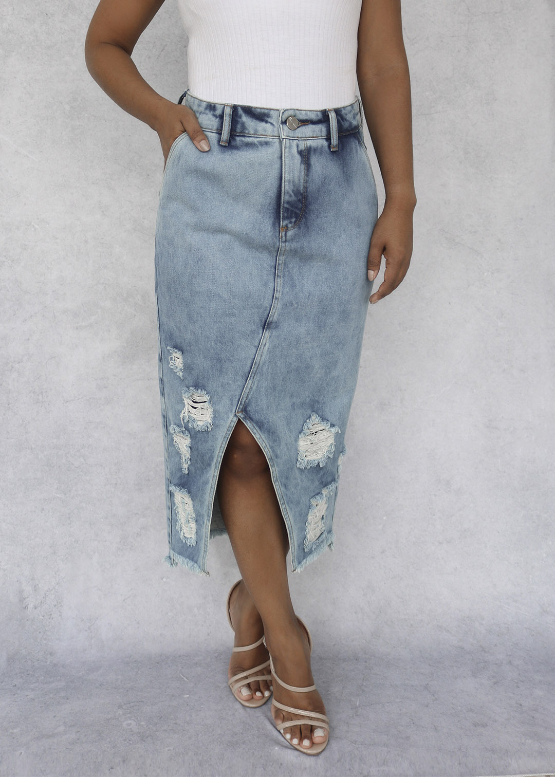 saia midi jeans com fenda frontal