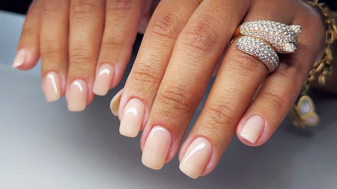 unhas de sabão