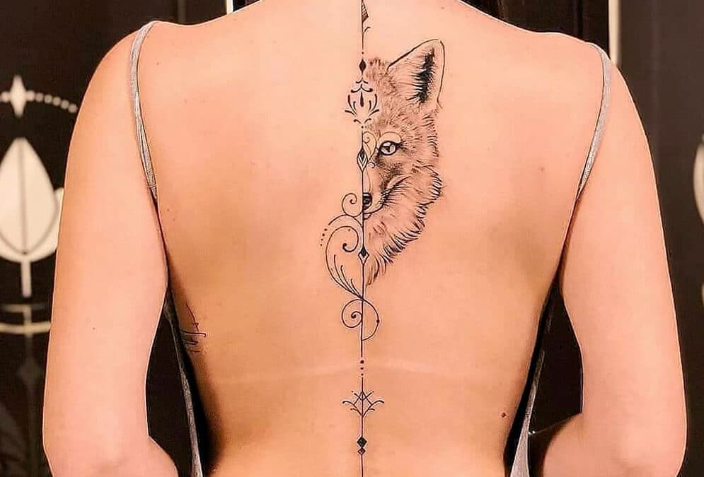 tatuagem minimalista feminina