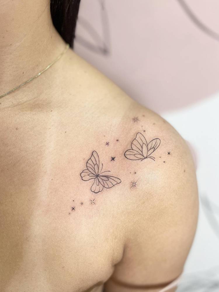 tatuagem borboleta no tornozelo