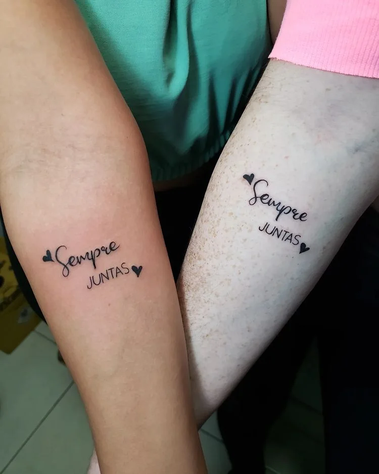 tatuagem em dupla