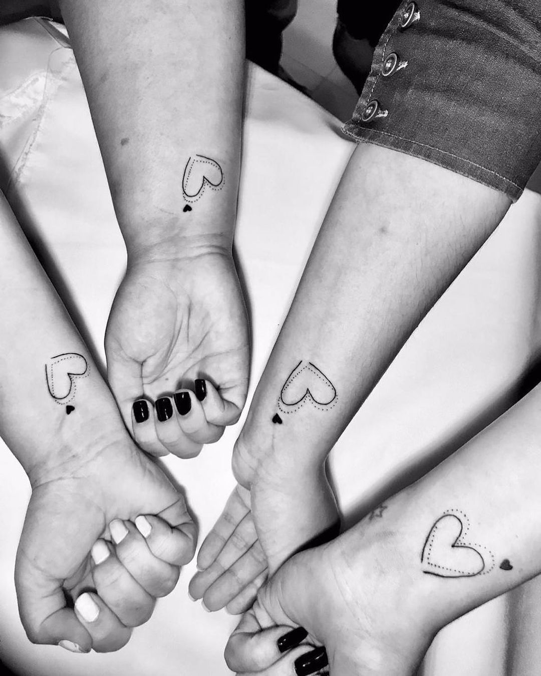 tatuagem de irmãs