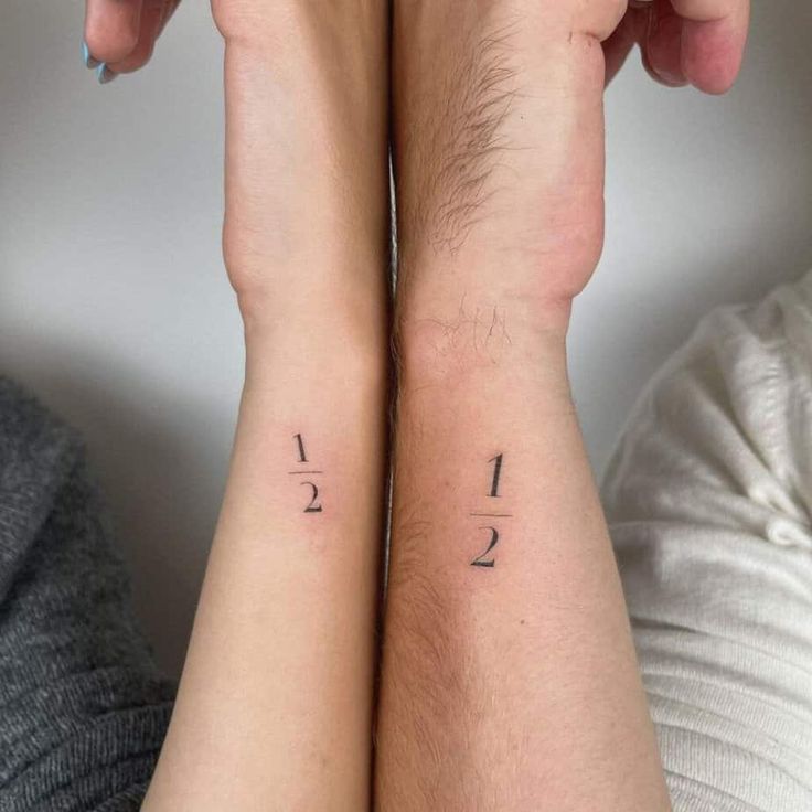 tatuagem minimalista amor