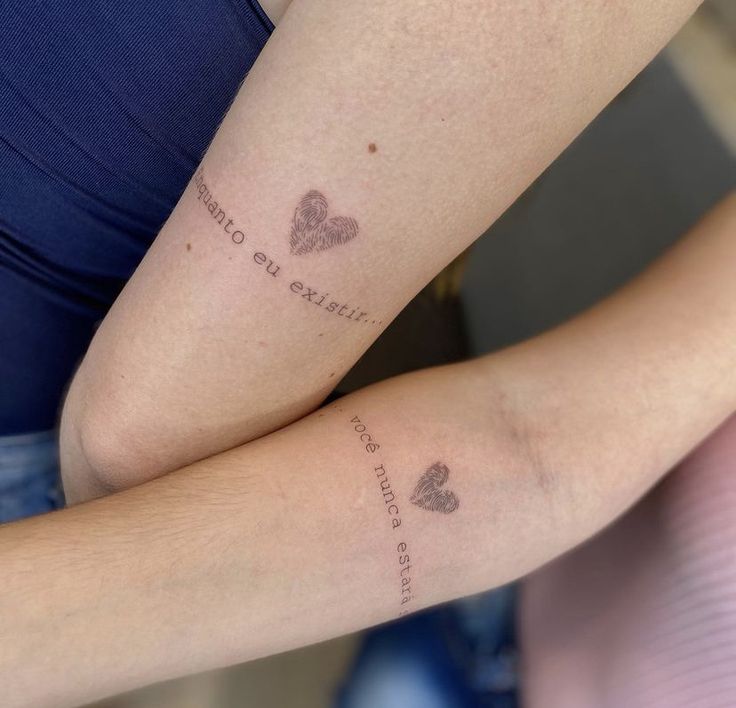 tatuagem de casal andorinha